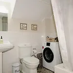 Old Town Charm Apartment *